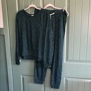 Soma weekend lounge set